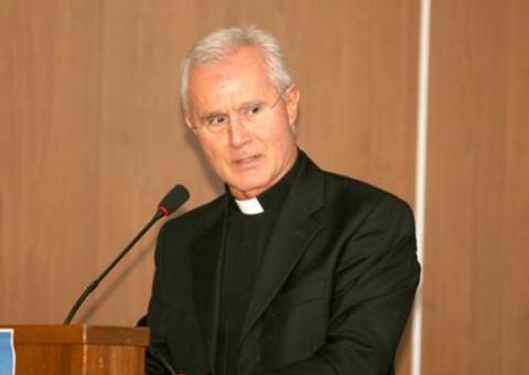 Três homens são presos em investigação no Vaticano